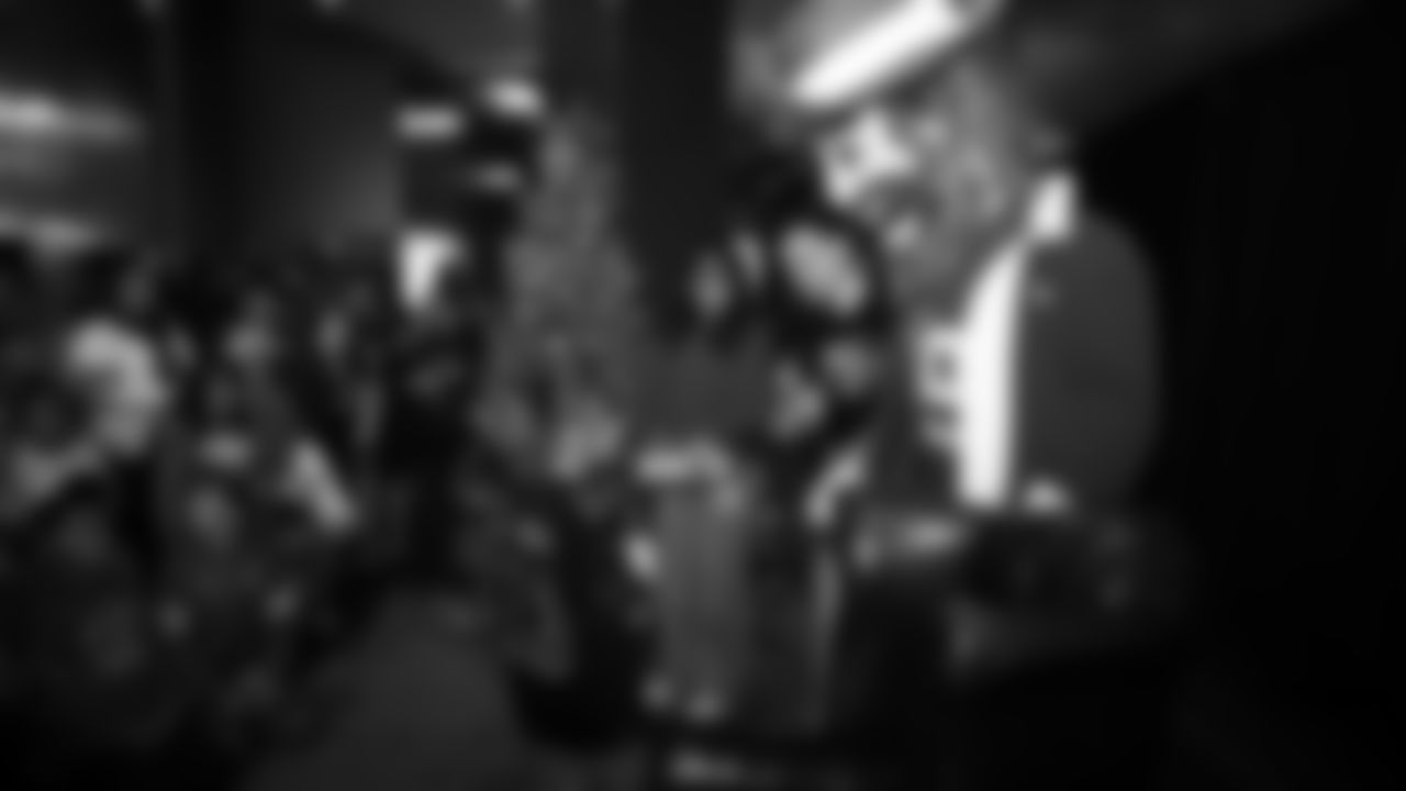 Sourdough Sam, 49ers Faithful