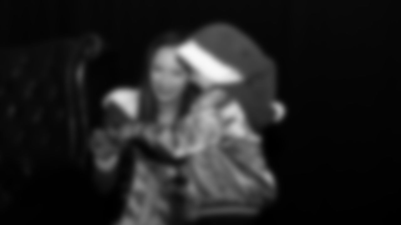 Gold Rush Cheerleaders, 49ers Faithful