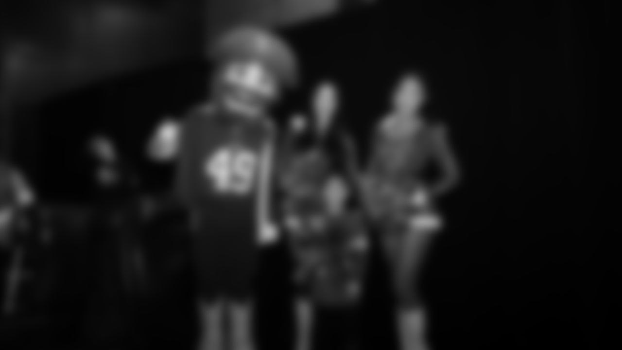 Sourdough Sam, Gold Rush Cheerleaders, 49ers Faithful