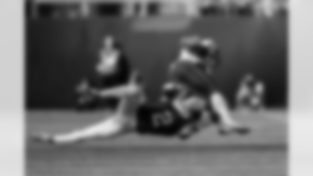 2025_1019_Vikings_Eagles_REG07_0318