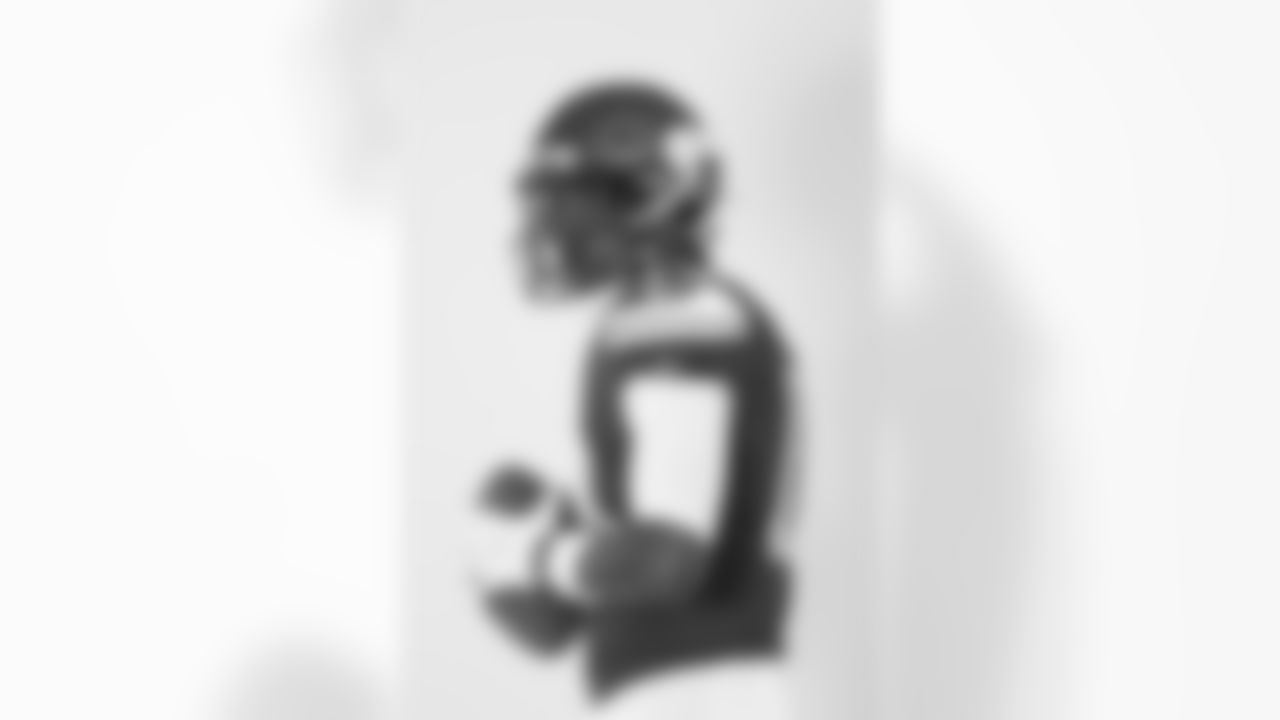 WR Tai Felton