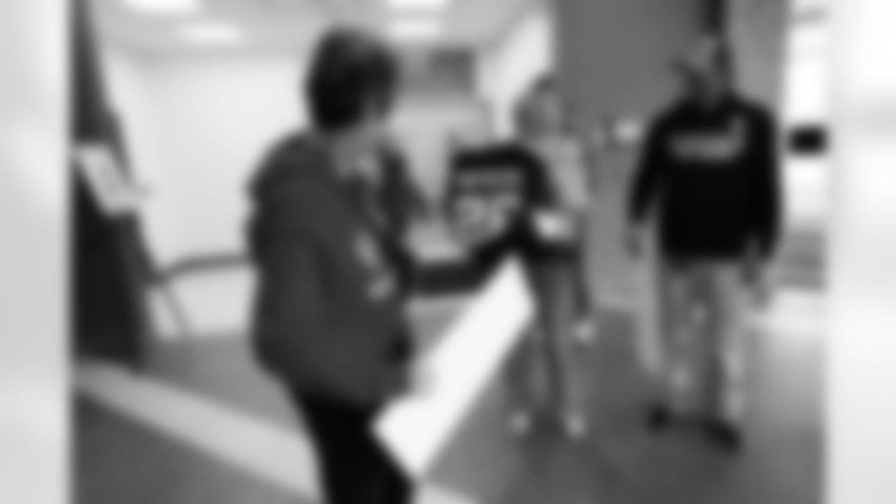 2025_1028_CR_FanOfTheYearReveal_0641