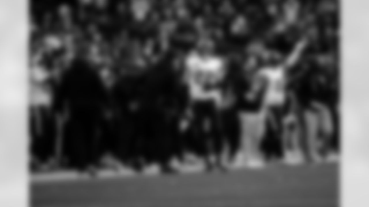 2025_1130_Vikings_Seattle_TTL_0063_Crooke