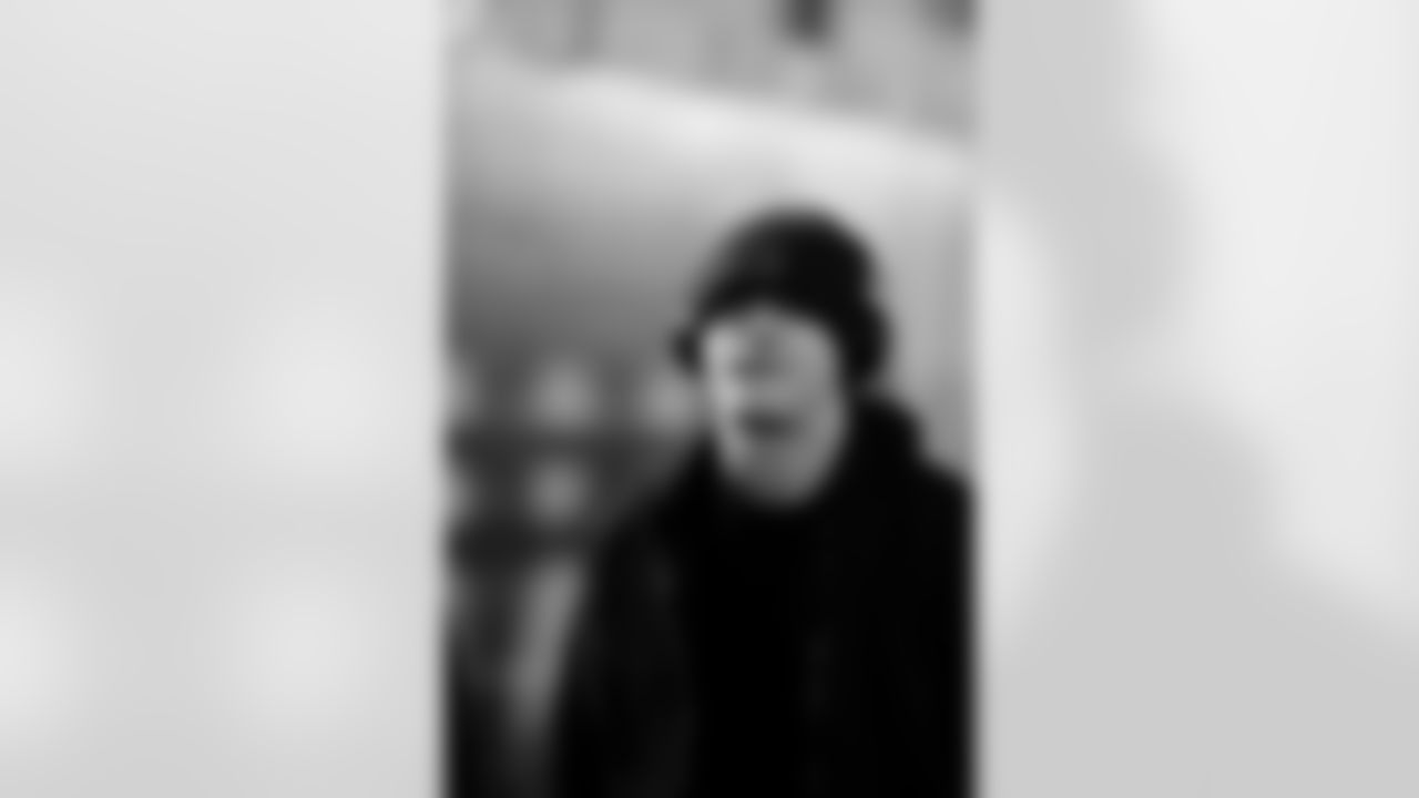 38595944_Josh_Lobel_20251221_153346