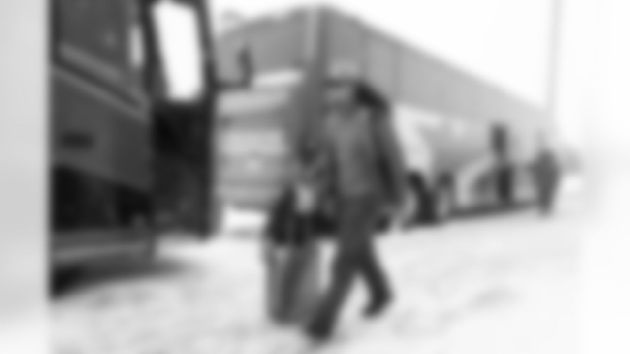 11292025_SeahawksTravel_0013