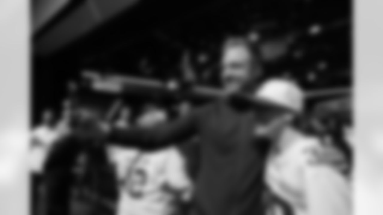 20251112_Unified_Team_020