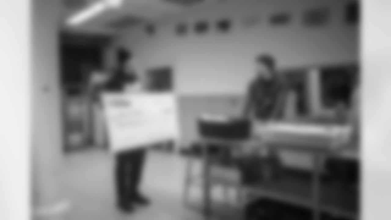 Zavier Scott - Loaves & Fishes