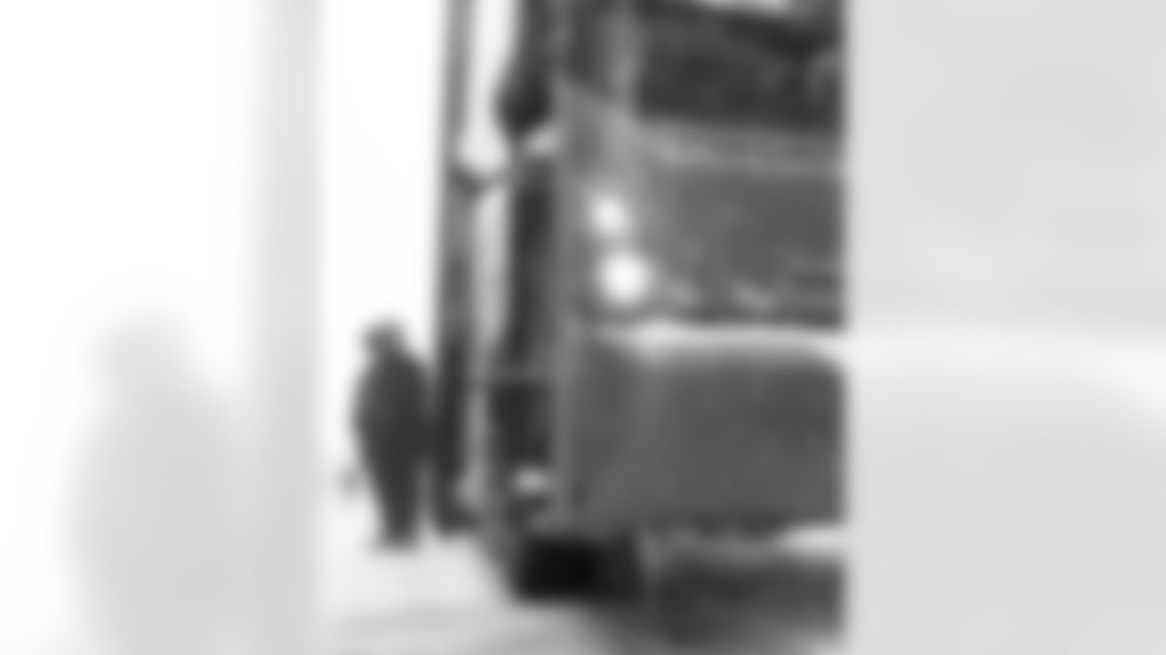 11292025_SeahawksTravel_0009