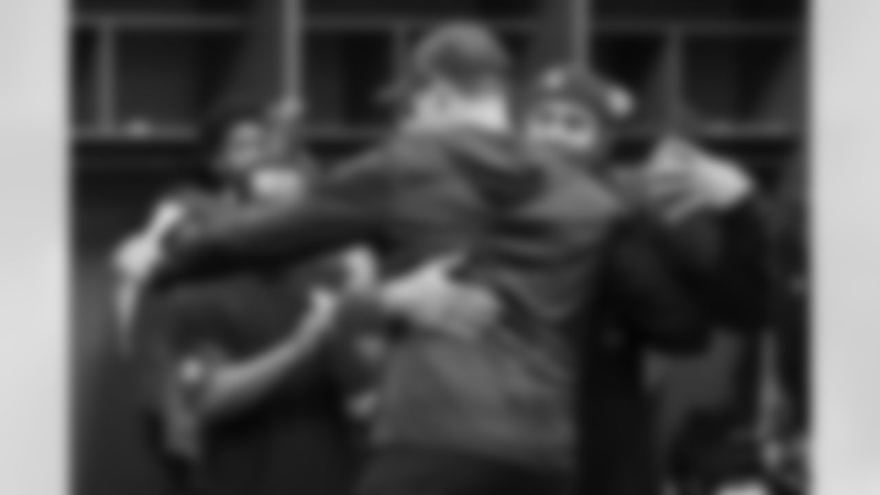 AK_Cowboys_Postgame_022