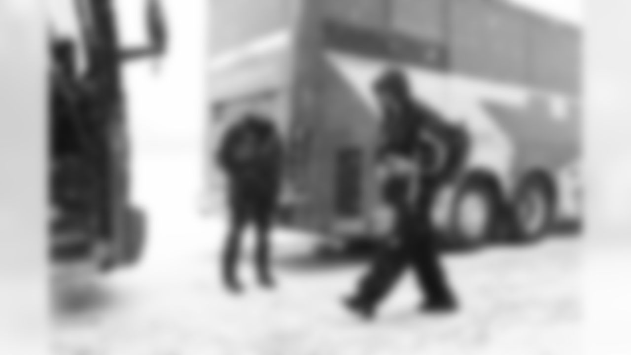 11292025_SeahawksTravel_0028