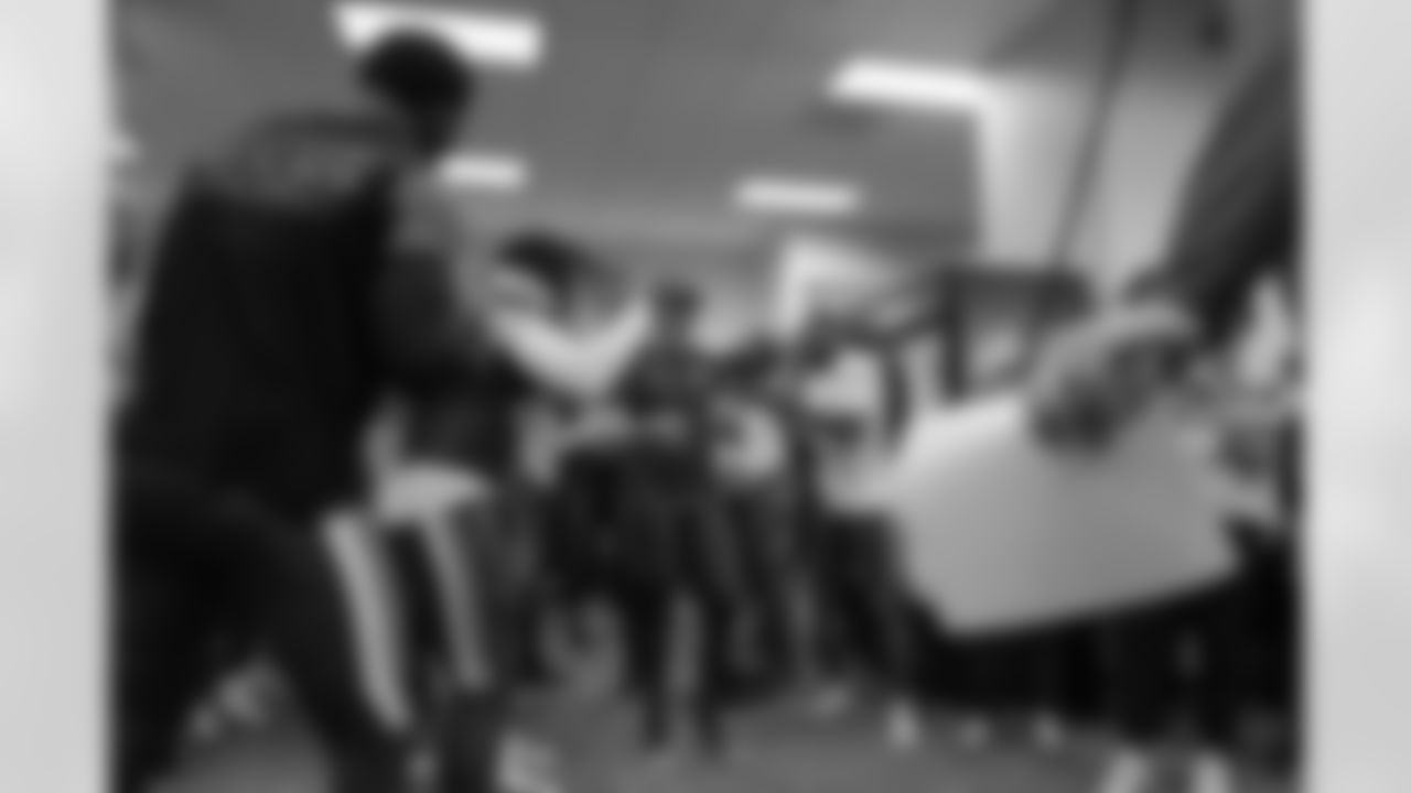 AK_Cowboys_Postgame_031