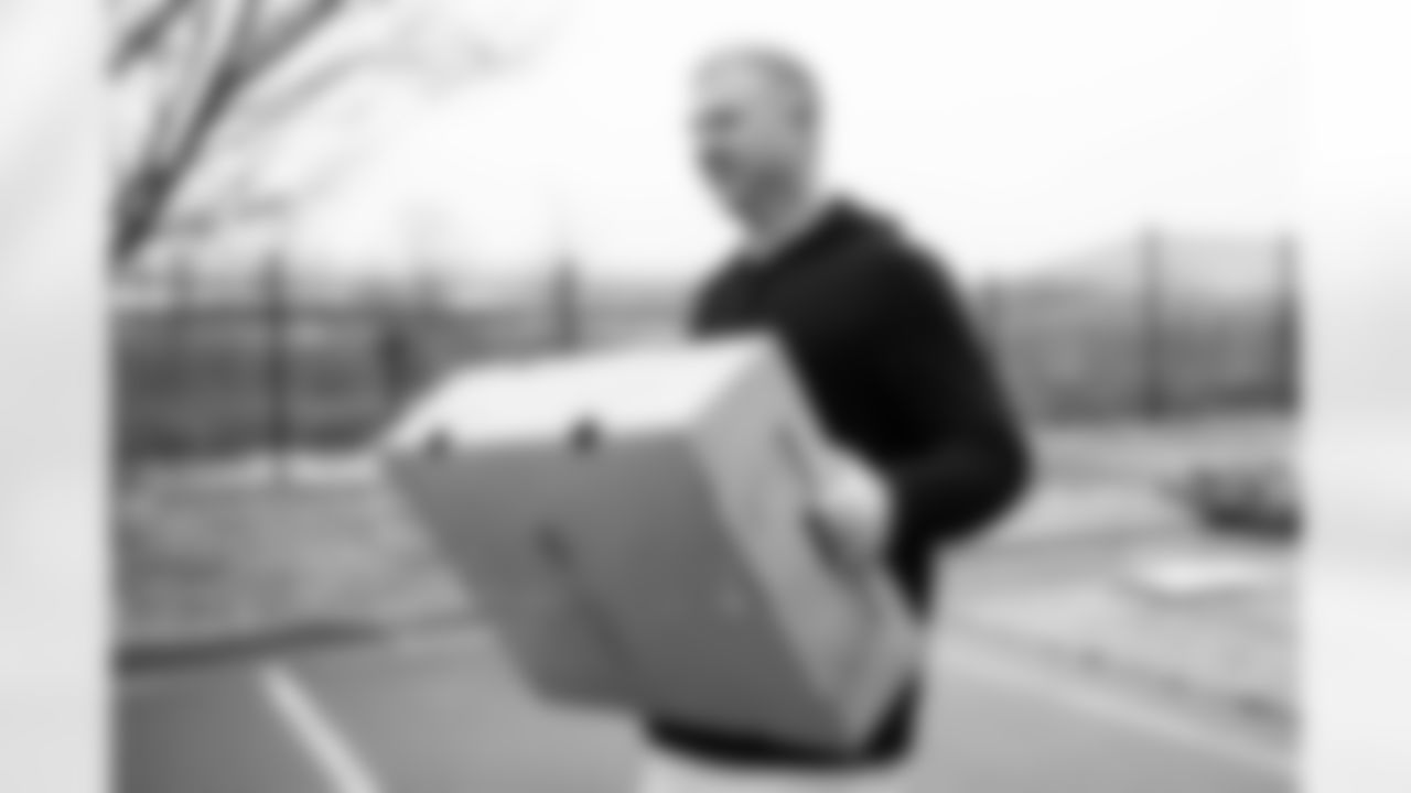 2025_ThanksgivingDriveThru_Rusco-20