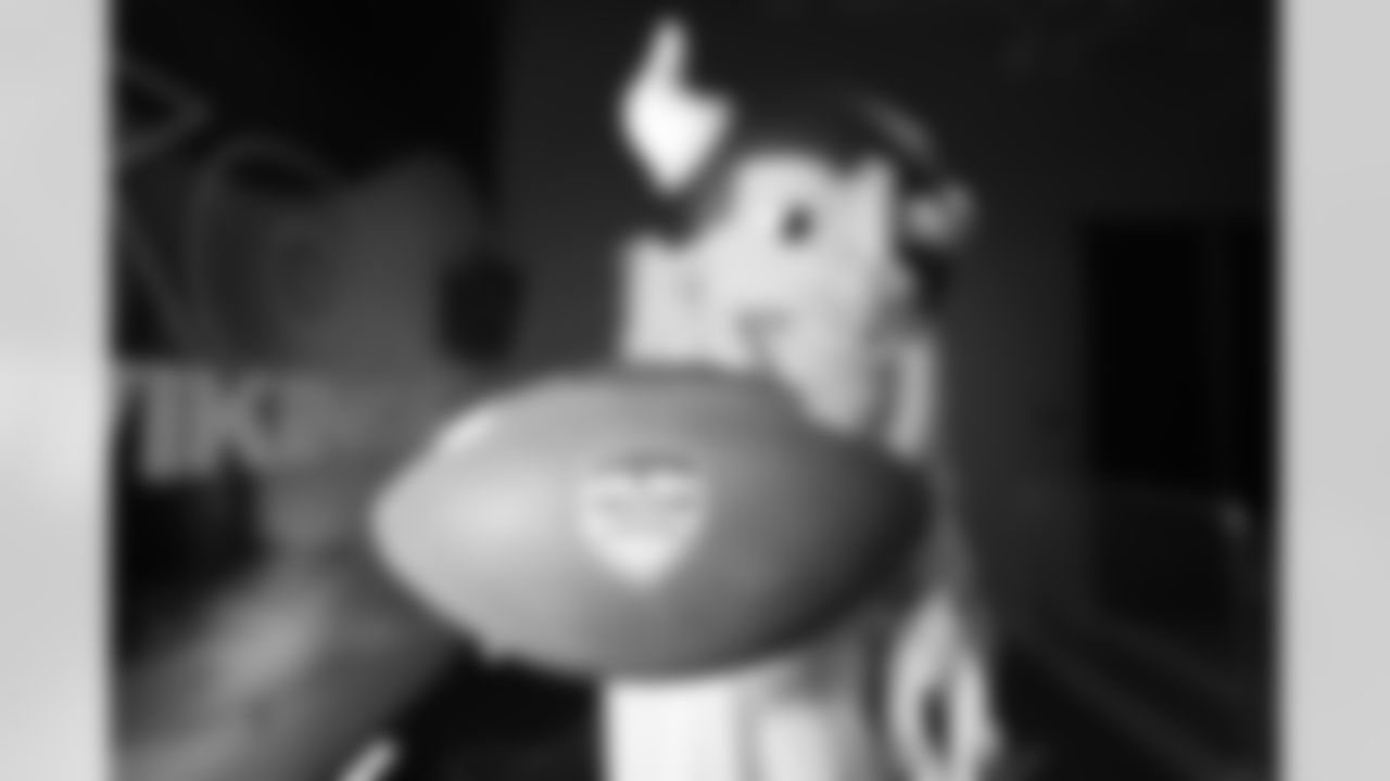 AR2_9067