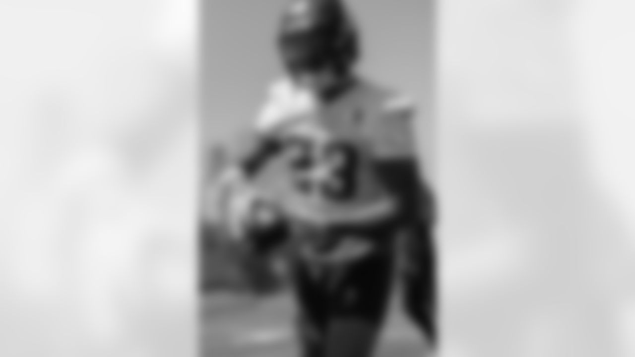 23 CB Ambry Thomas
