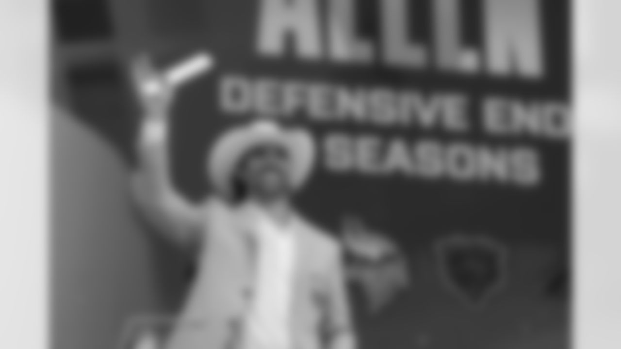 20250802BL_B3L09764