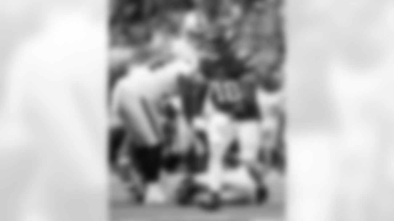Minnesota Vikings vs. Las Vegas Raiders
August 10, 2024
U.S. Bank Stadium, Minneapolis, MN