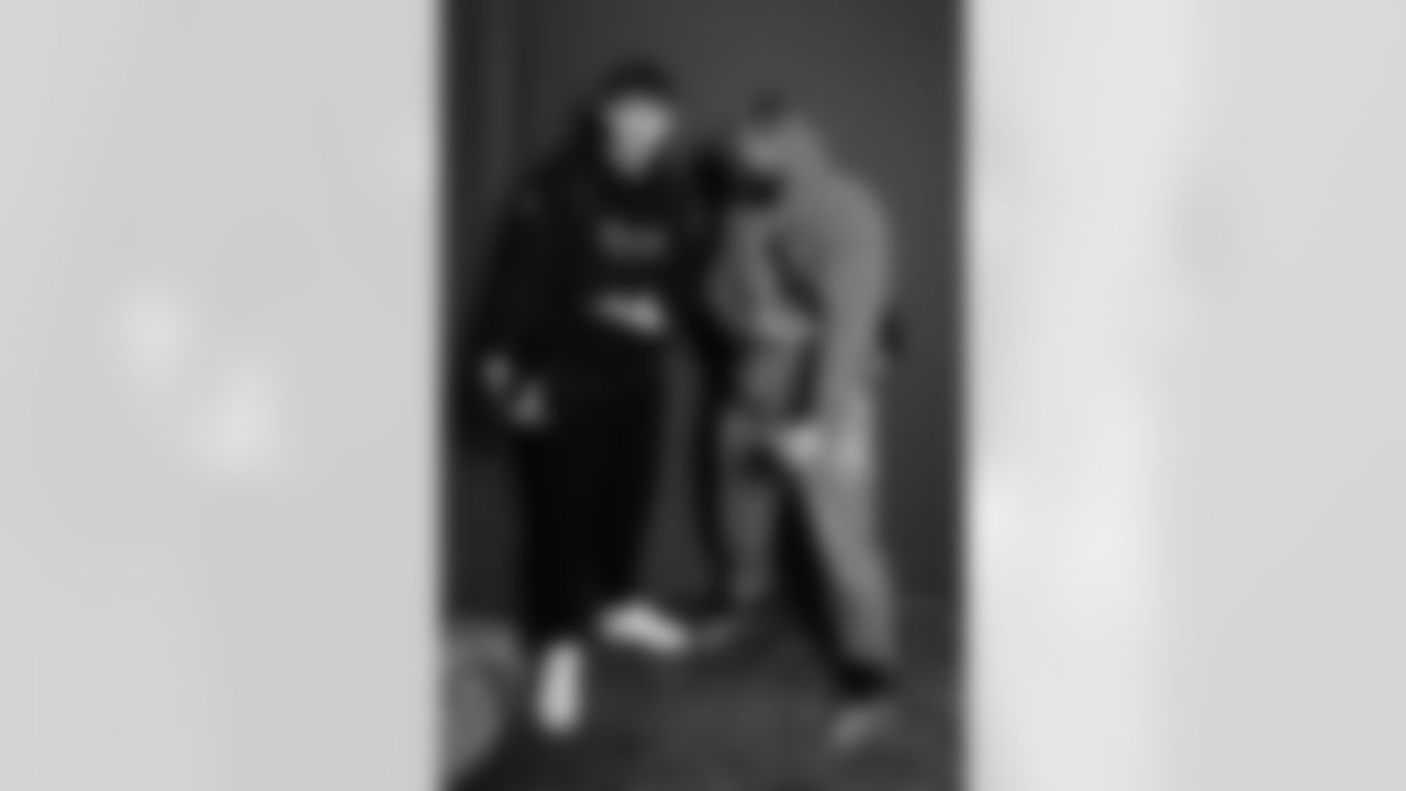 2025_1129_Vikings_Seahawks_REG13_Travel_0289