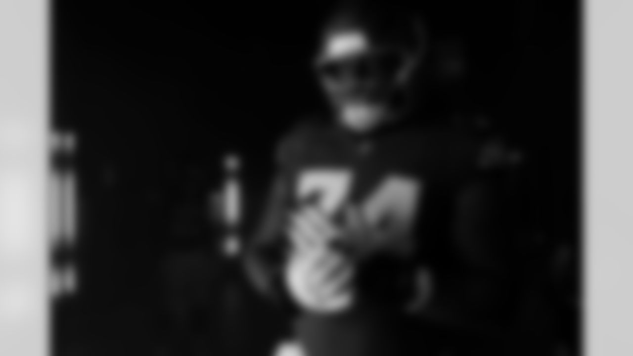 20250914_Falcons_AK_0057