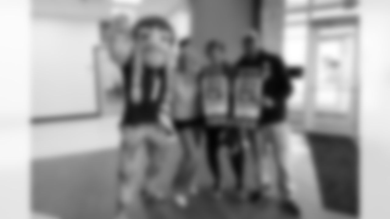 2025_1028_CR_FanOfTheYearReveal_0640