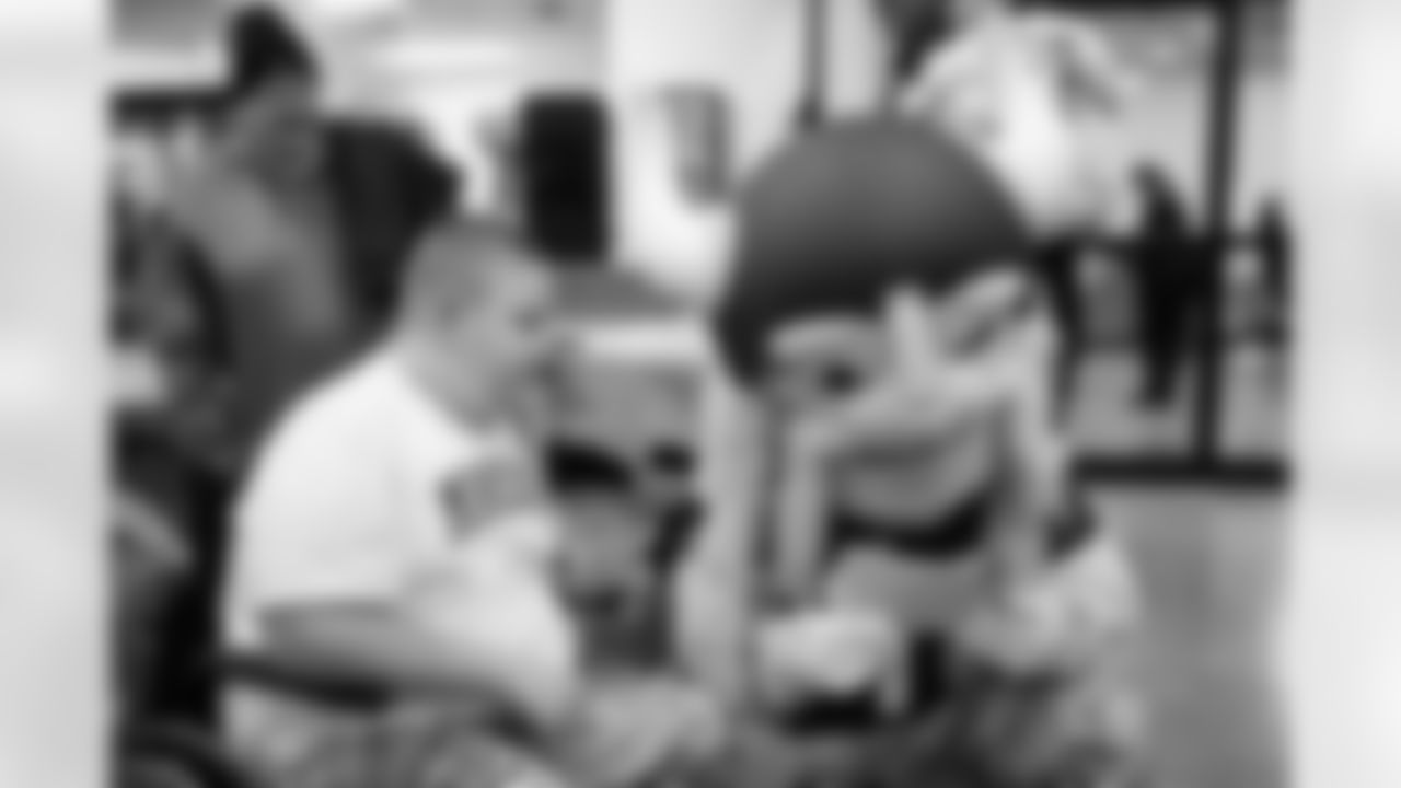 2026_Viktorbday_Rusco-12