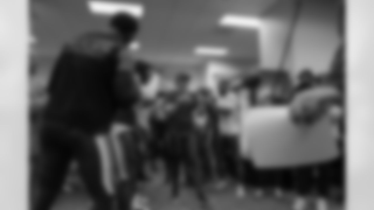 AK_Cowboys_Postgame_032