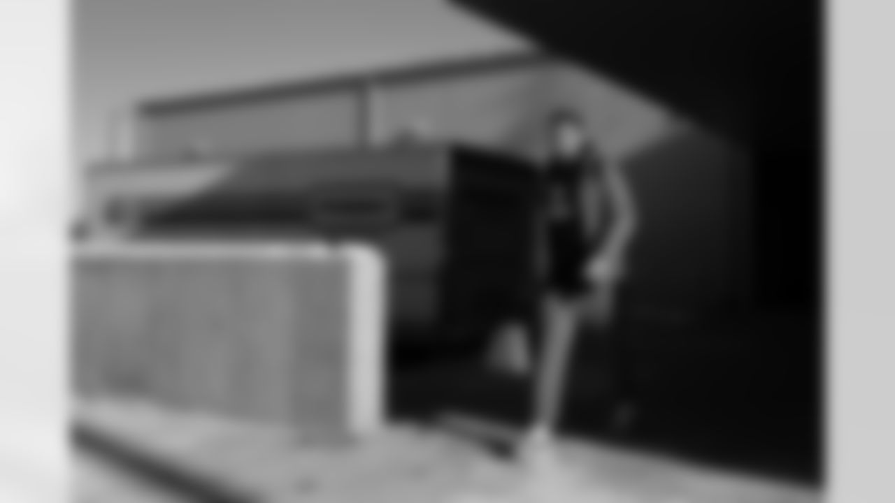 2025_1213_Vikings_Cowboys_REG15_Travel_0180