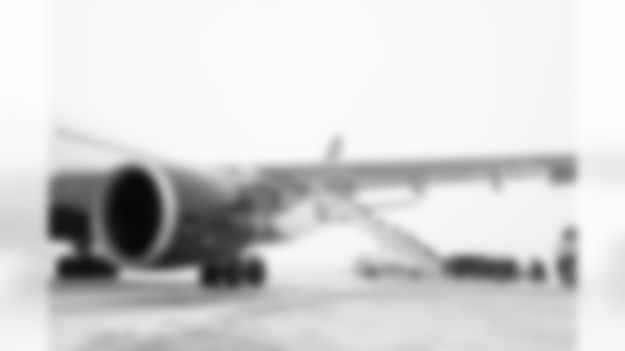 2025_1129_Vikings_Seahawks_REG13_Travel_0038