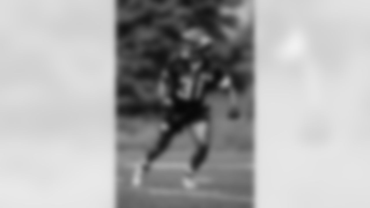 31 WR Myles Price