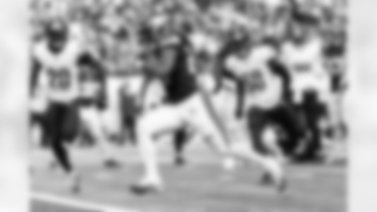 2025_1207_Vikings_Commanders_REG14_0344