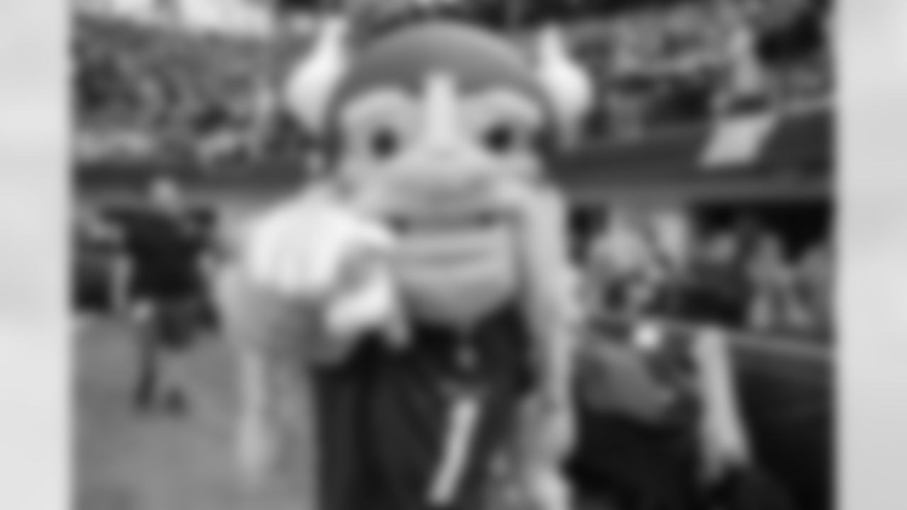 2025_1116_Vikings_Bears_REG11_0275