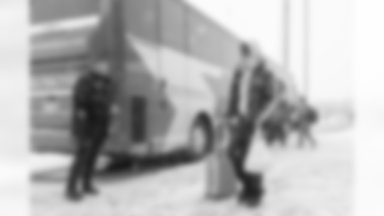 11292025_SeahawksTravel_0029