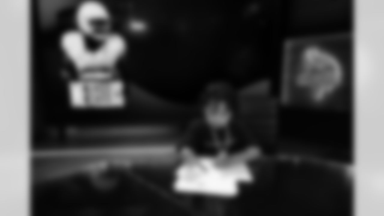 07282025_MetellusSigning_001