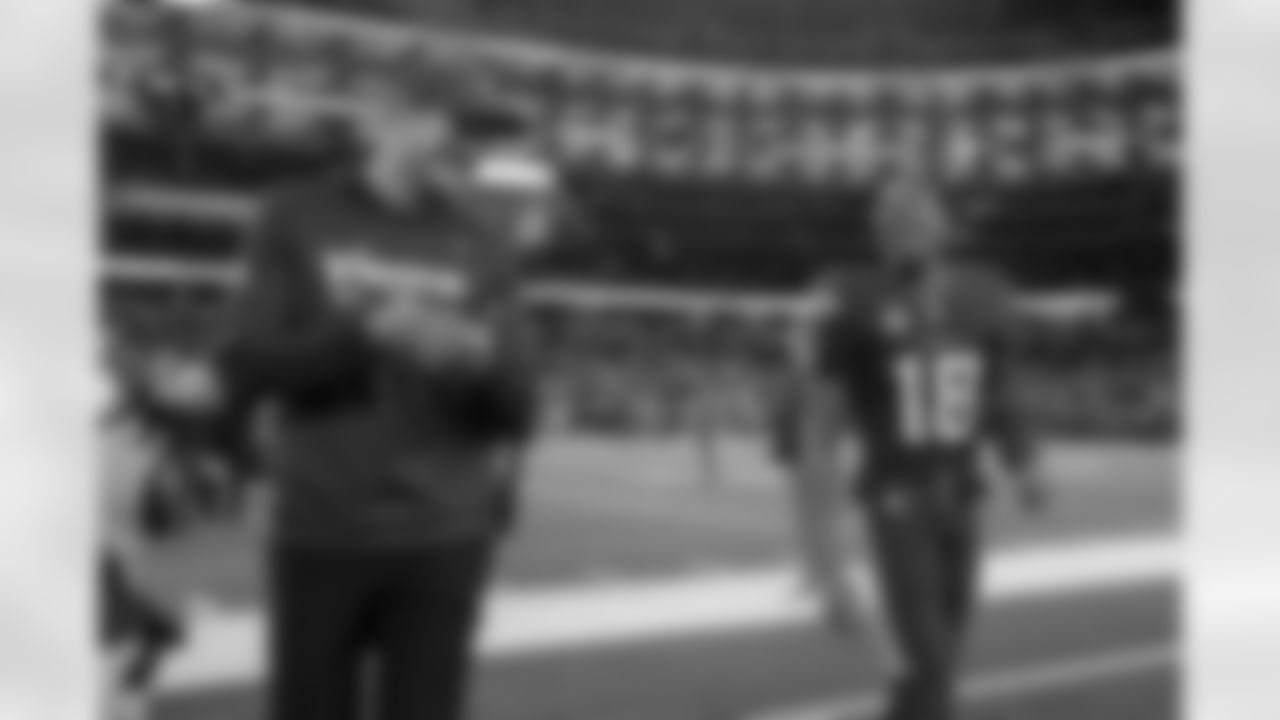 AK_Cowboys_Postgame_004