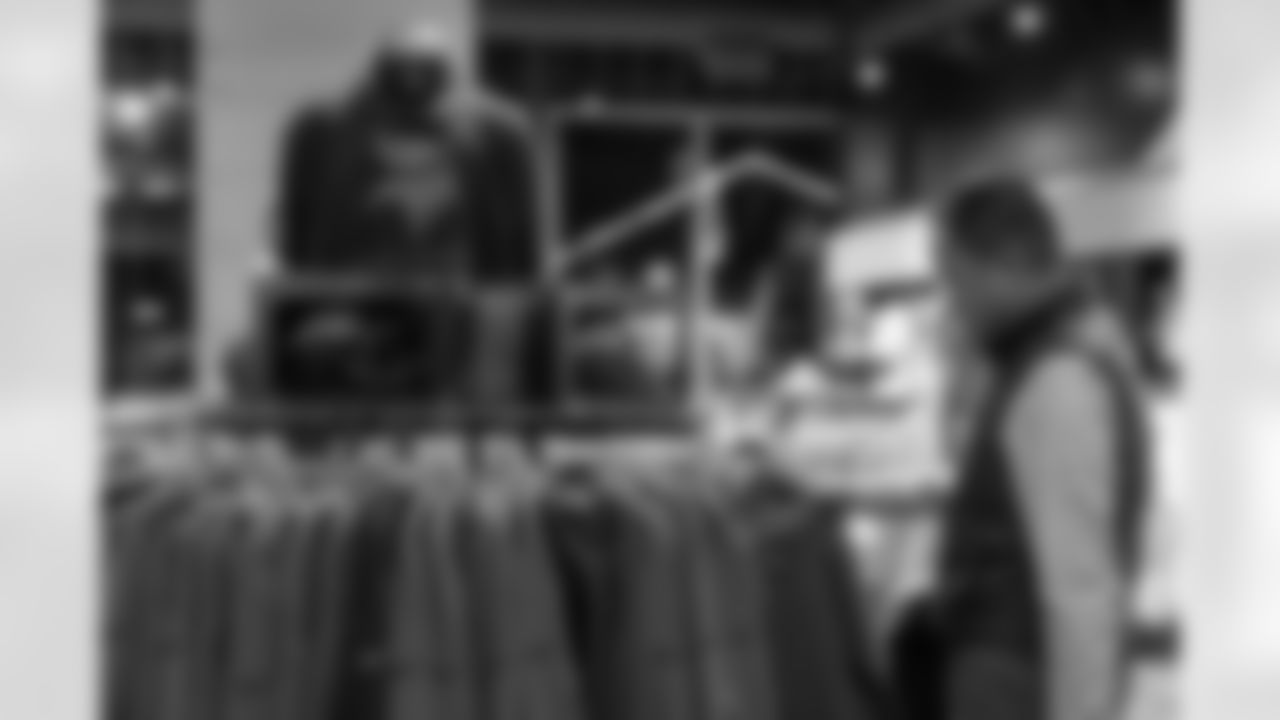 2025_1107_CR_STSLegendsReception_0311