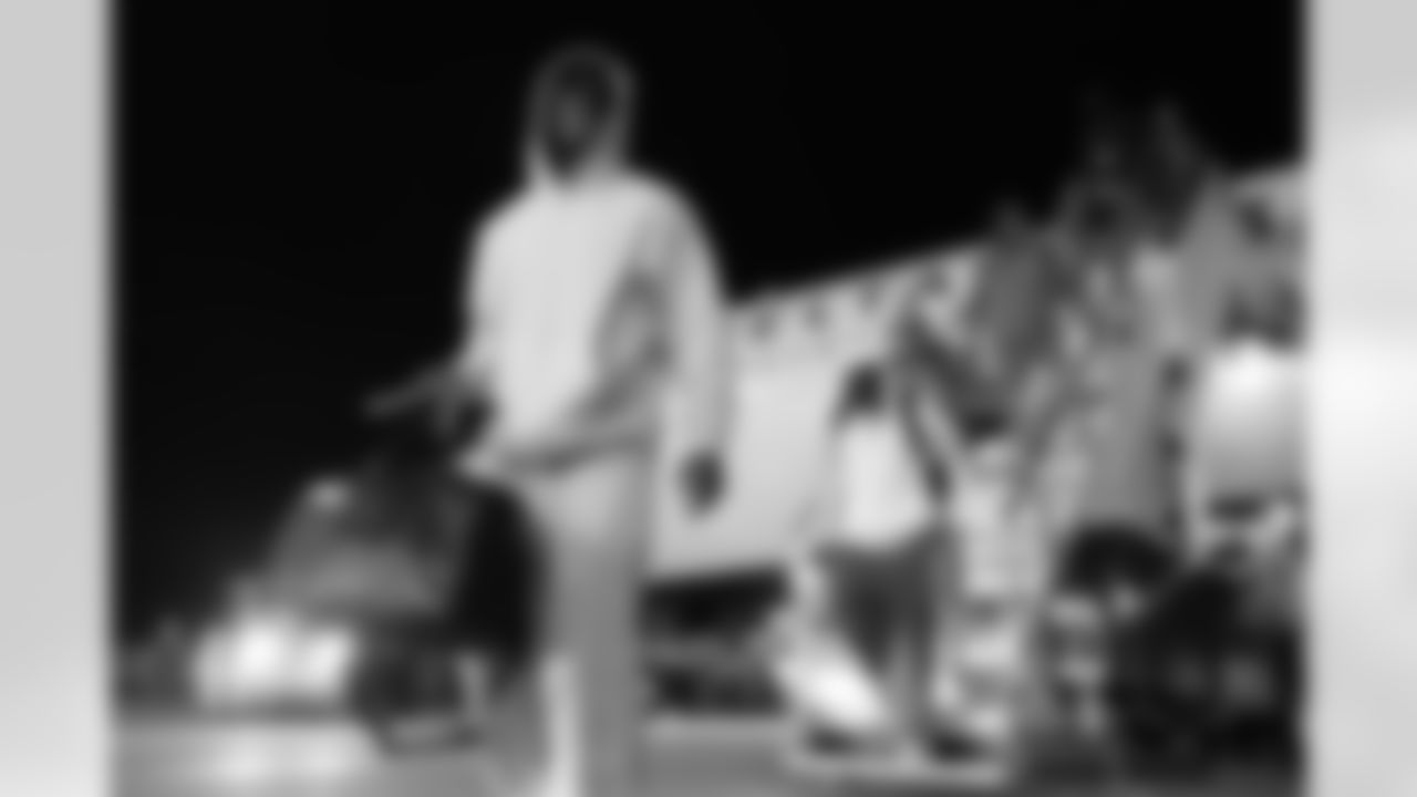 11292025_SeahawksTravel_0059