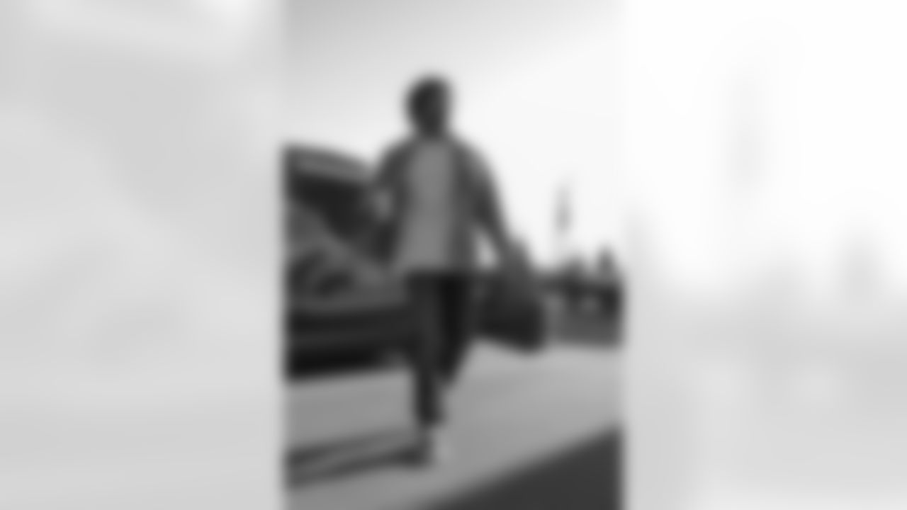 2025_1019_Vikings_Eagles_REG07_1010