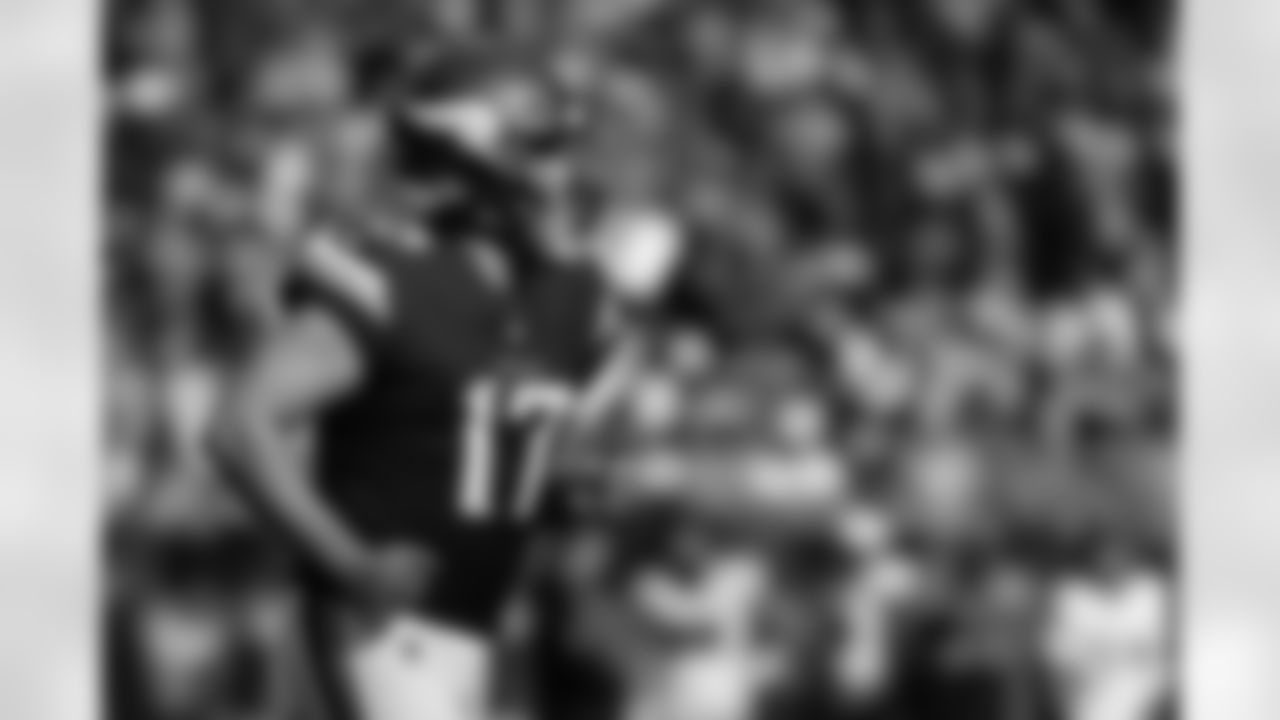 2025_1019_Vikings_Eagles_REG07_0543