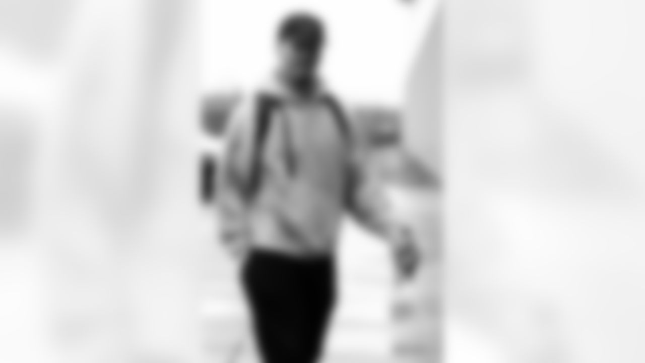 04212025_PlayerArrivals_018