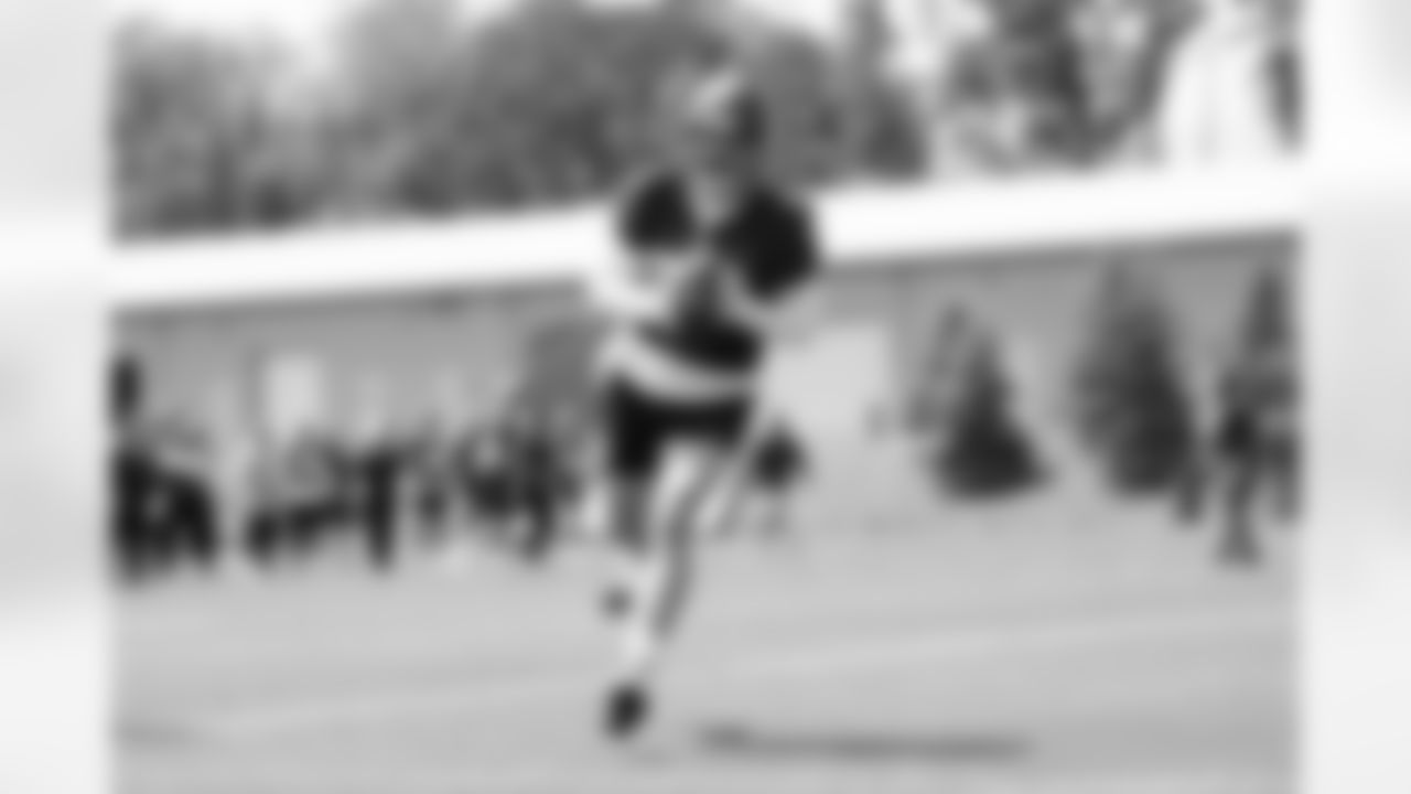 85 TE Robert Tonyan