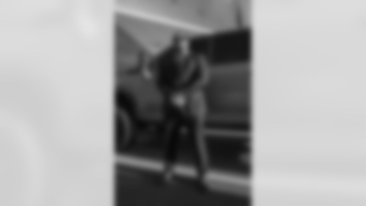 2025_1019_Vikings_Eagles_REG07_1004