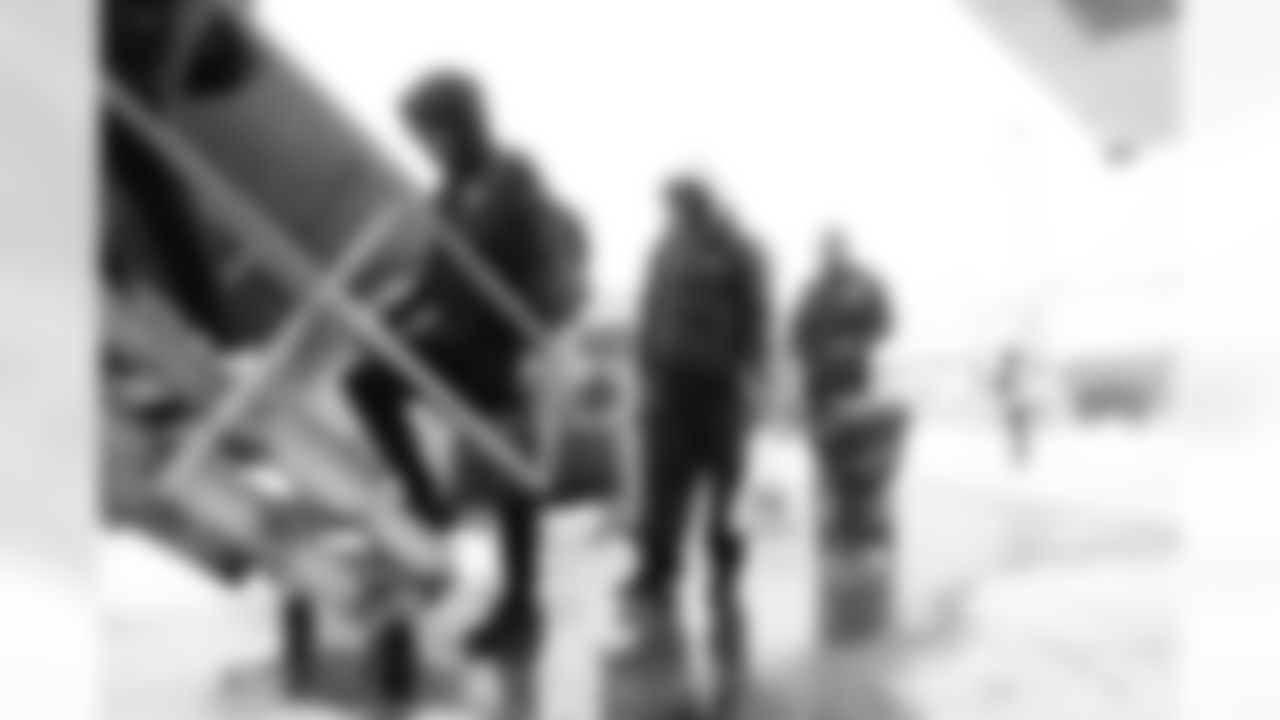 11292025_SeahawksTravel_0045