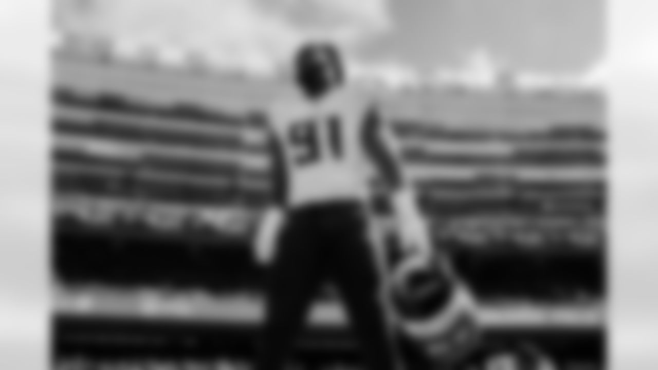OLB Pat Jones II