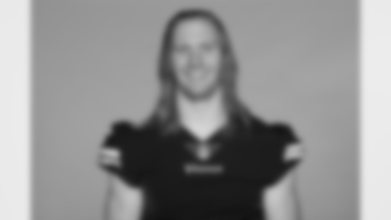 43 OLB Andrew Van Ginkel