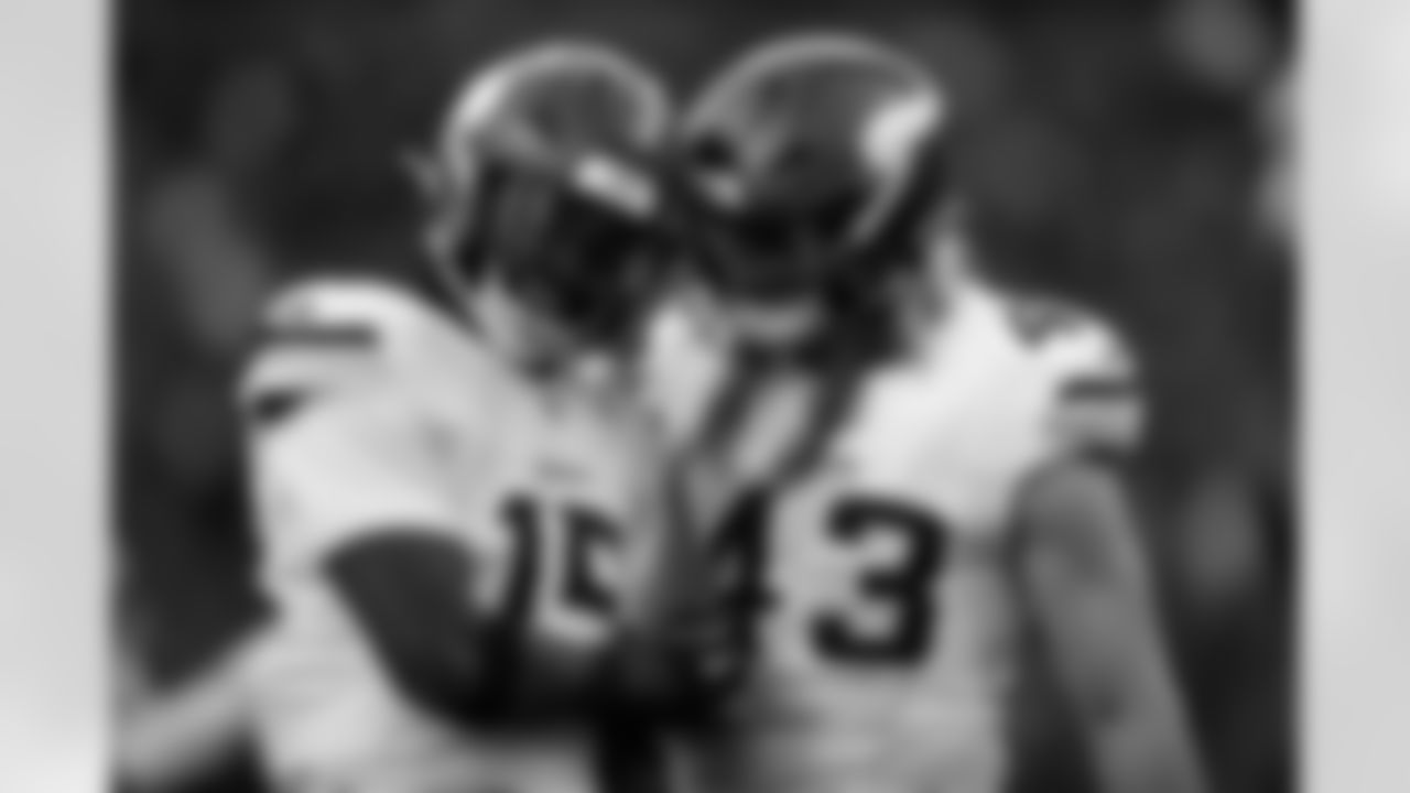 2025_1130_Vikings_Seahawks_REG13_0328