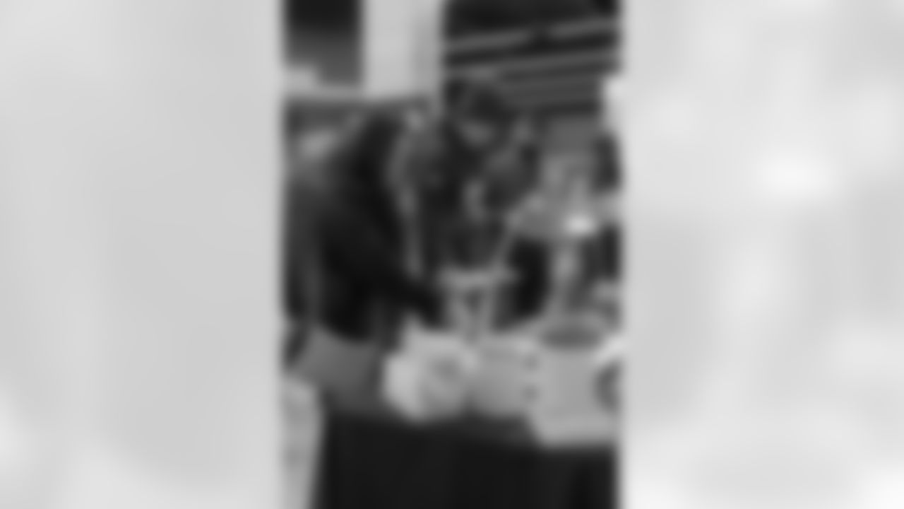 2025_1107_CR_STSLegendsReception_0316