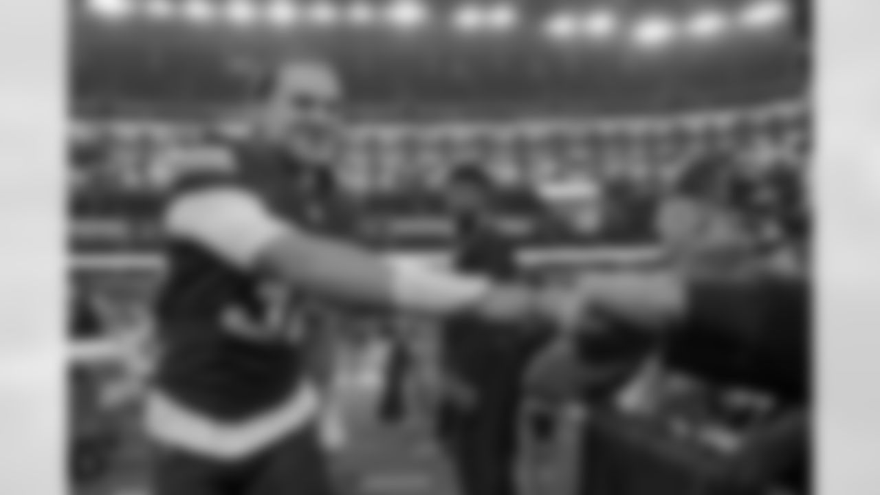 AK_Cowboys_Postgame_008