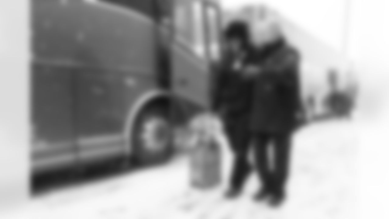 11292025_SeahawksTravel_0021