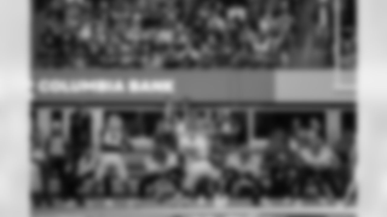 2025_1130_Vikings_Seattle_TTL_0048_Crooke