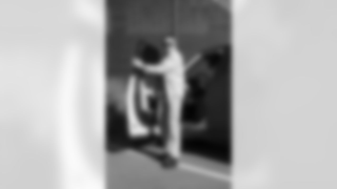 2025_1019_Vikings_Eagles_REG07_1045