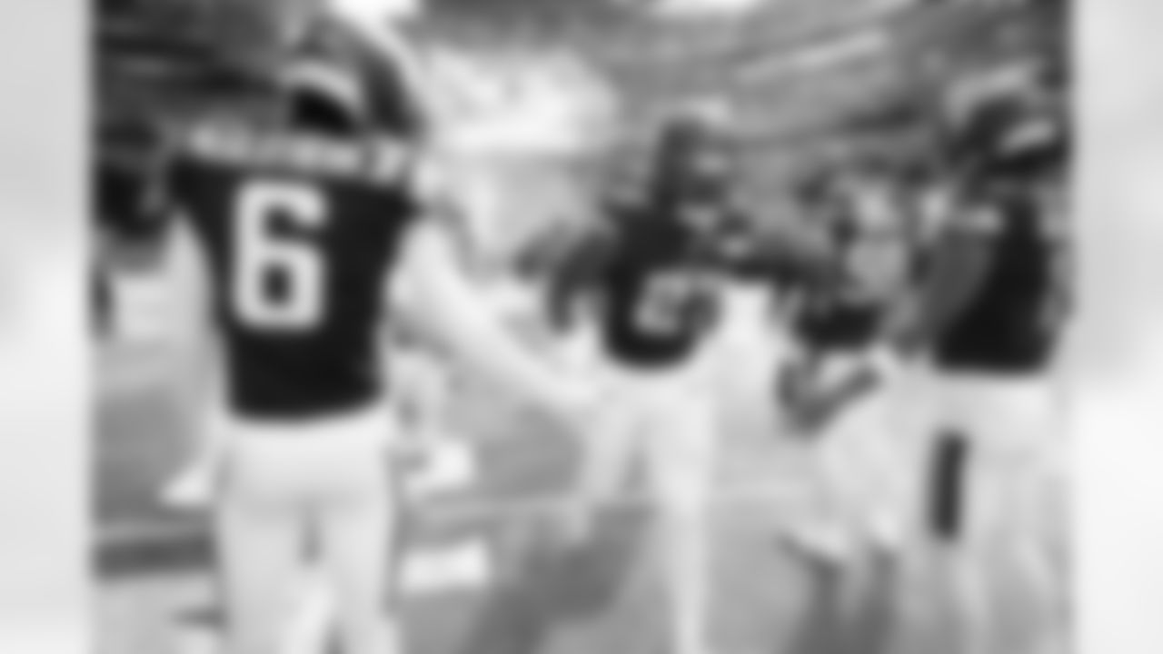 2025_1019_Vikings_Eagles_REG07_0220